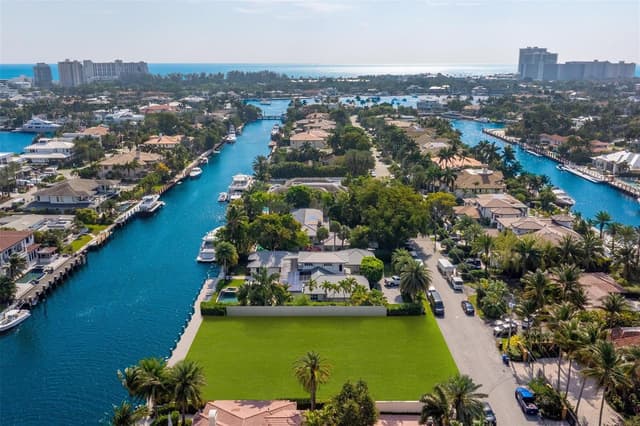 2455 DEL LAGO Drive, Fort Lauderdale FL 33316 - Fort Lauderdale, FL - Photo 3