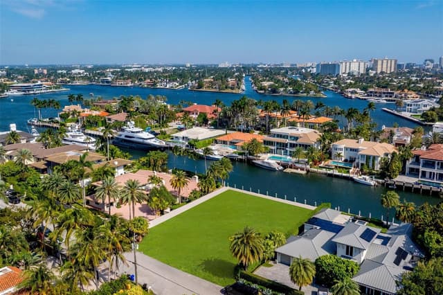 2455 DEL LAGO Drive, Fort Lauderdale FL 33316 - Fort Lauderdale, FL - Photo 5