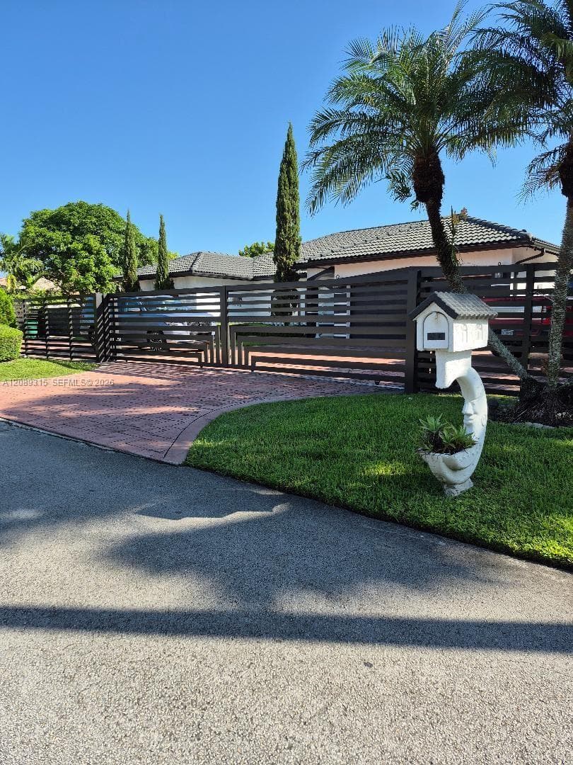 19431 SW 133rd Ave, Miami FL 33177 - Miami, FL - Photo 1