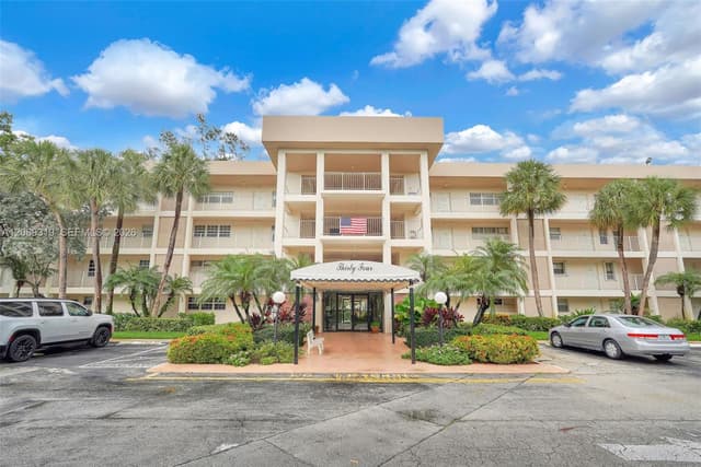 3051 S Palm Aire Dr # 308, Pompano Beach FL 33069 - Pompano Beach, FL - Photo 2