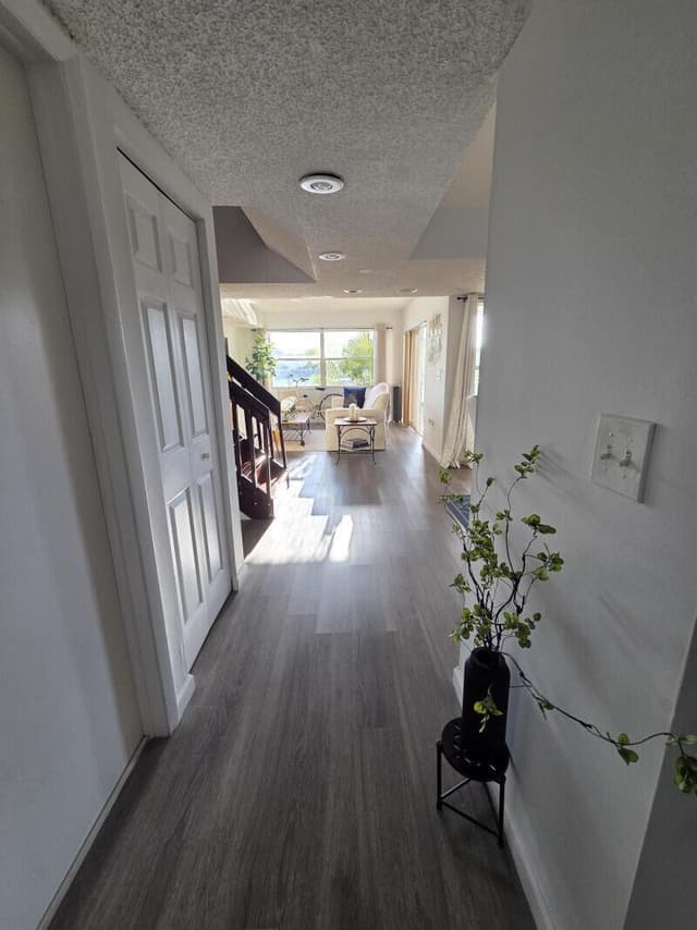 3271 NW 44th Street # 5, Oakland Park FL 33309 - Oakland Park, FL - Photo 2