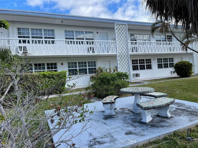 1471 NE 170th St # 224A, North Miami Beach FL 33162 - North Miami Beach, FL - Photo 2