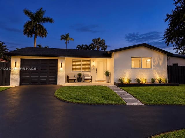 401 S Highland Dr, Hollywood FL 33021 - Hollywood, FL - Photo 2