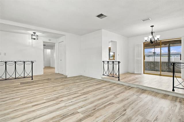 5206 Garfield St, Hollywood FL 33021 - Hollywood, FL - Photo 6