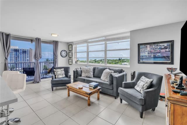 3161 S Ocean Dr # 1106, Hallandale Beach FL 33009 - Hallandale Beach, FL - Photo 4