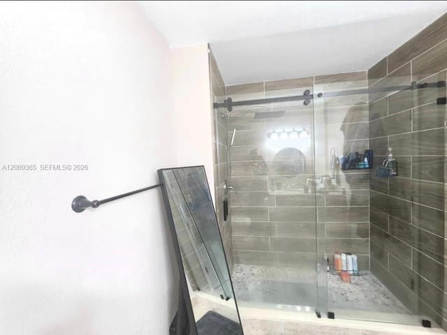 1393 NW 124th Ave # 1393, Pembroke Pines FL 33026 - Pembroke Pines, FL - Photo 4