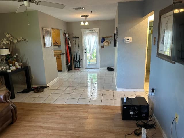 1075 James Road, Lantana FL 33462 - Lantana, FL - Photo 3