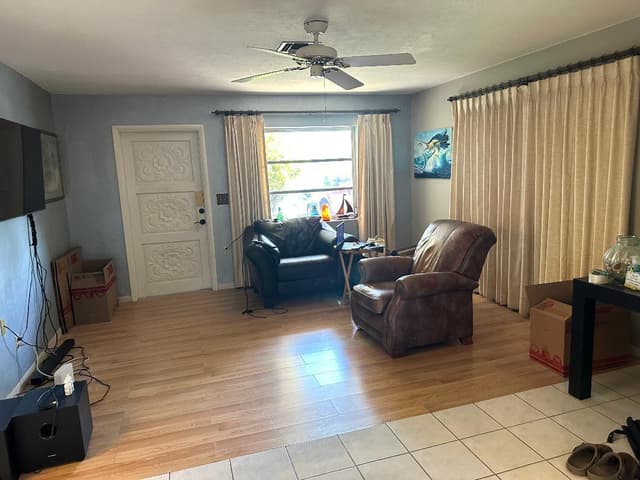 1075 James Road, Lantana FL 33462 - Lantana, FL - Photo 4
