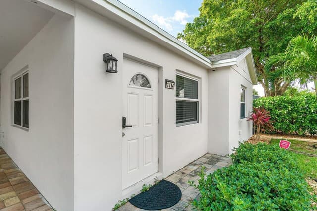 1114 S M Street, FL 33460 - Photo 4