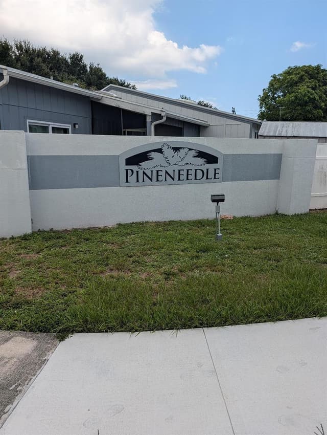 3848 Parkside Circle, Palm Springs FL 33461 - Palm Springs, FL - Photo 2