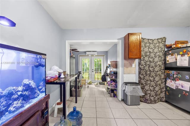 1947 SW 63rd Ter, North Lauderdale FL 33068 - North Lauderdale, FL - Photo 5