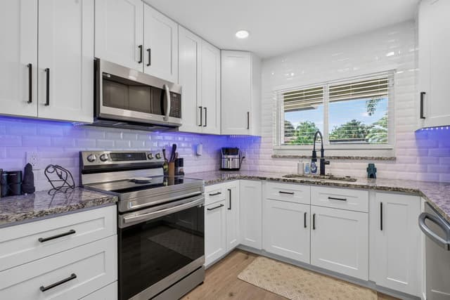 2520 SE 5TH Street, Pompano Beach FL 33062 - Pompano Beach, FL - Photo 5