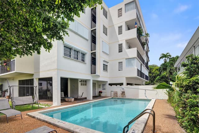 7601 Byron Avenue # 3C, Miami Beach FL 33141 - Miami Beach, FL - Photo 2