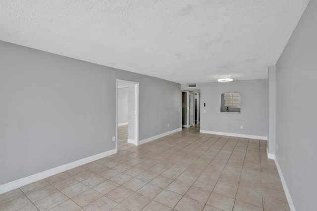 7601 Byron Avenue # 3C, Miami Beach FL 33141 - Miami Beach, FL - Photo 6