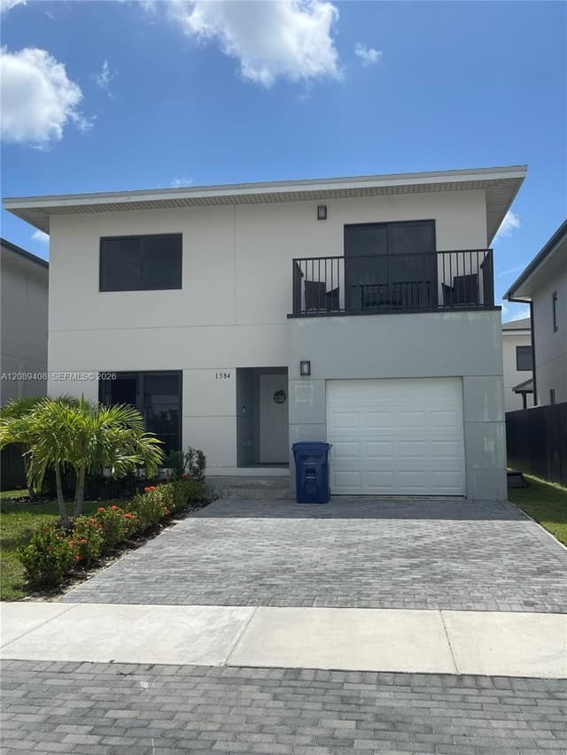 1384 NW 2nd Ter, Florida City FL 33034 - Florida City, FL - Photo 2