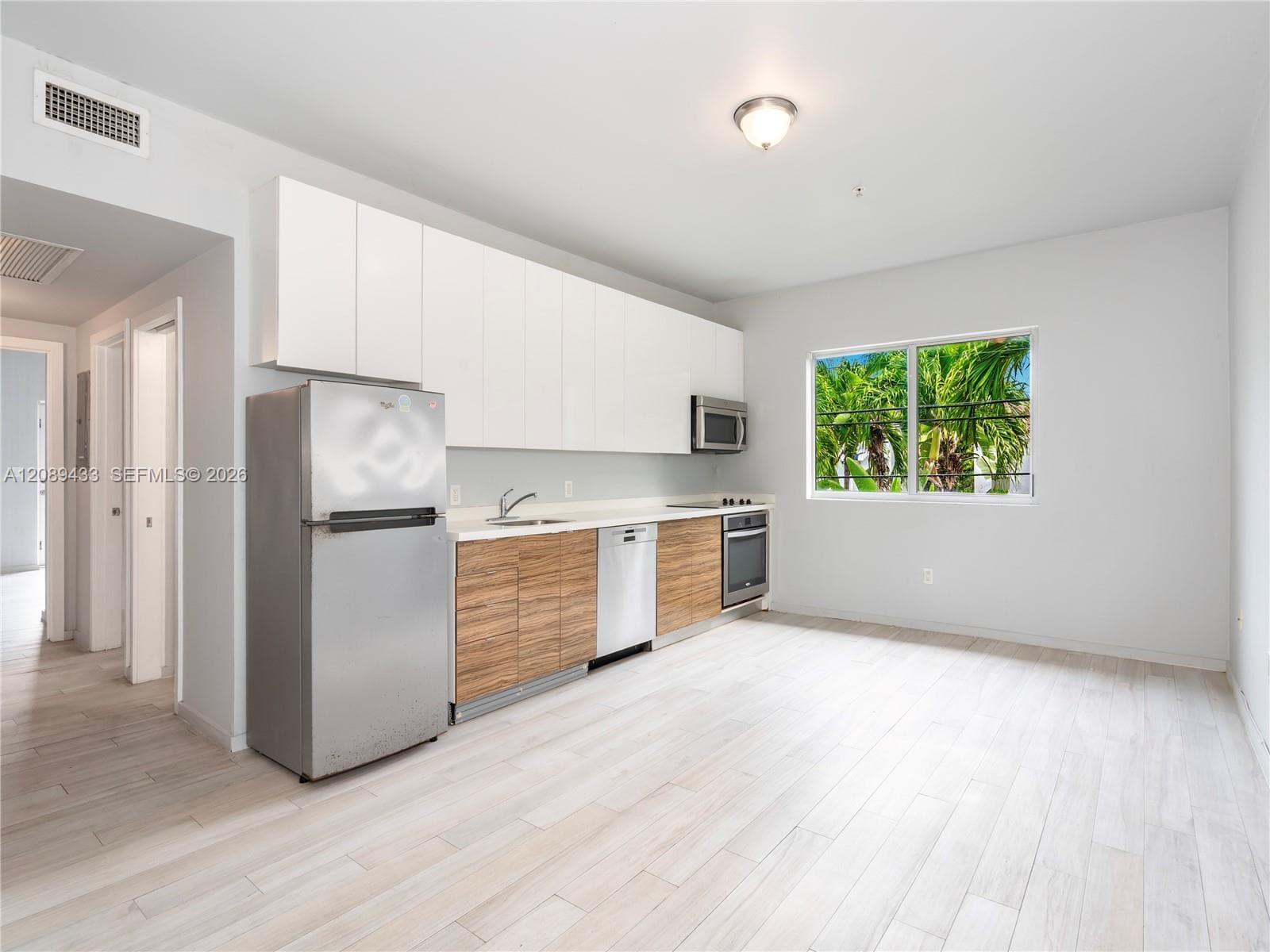 820 15th St # 205, Miami Beach FL 33139