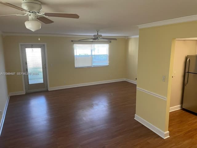 I Valencia I # 214, Delray Beach FL 33446 - Delray Beach, FL - Photo 2