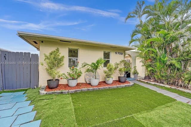 5723 SW 24th Ave, Dania Beach FL 33312 - Dania Beach, FL - Photo 3