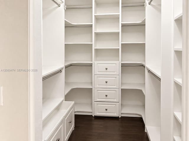 7439 NW 107th Path, Doral FL 33178 - Doral, FL - Photo 6