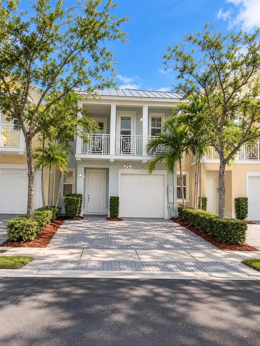7439 NW 107th Path, Doral FL 33178 - Doral, FL - Photo 1