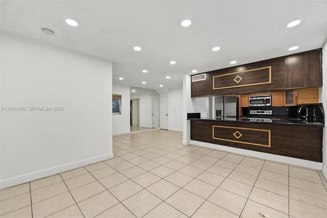 7205 W 3rd Ave, Hialeah FL 33014 - Hialeah, FL - Photo 7