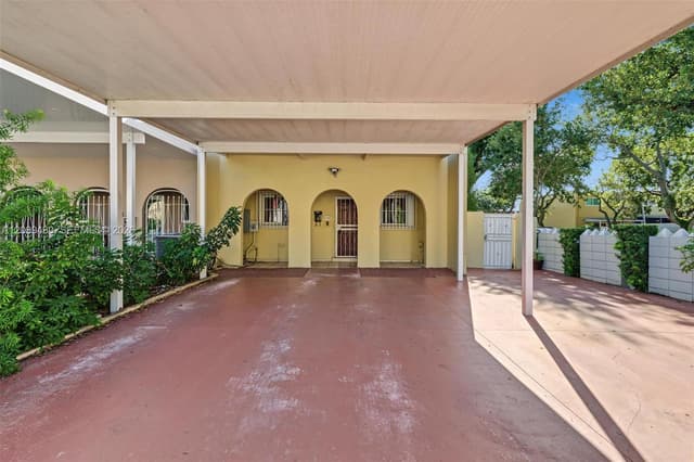 7205 W 3rd Ave, Hialeah FL 33014 - Hialeah, FL - Photo 3