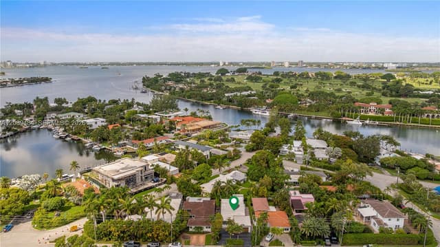 8934 Hawthorne Ave, Surfside FL 33154 - Surfside, FL - Photo 5