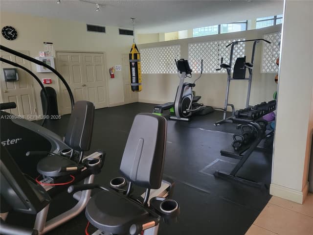 800 Parkview Dr # 309, Hallandale Beach FL 33009 - Hallandale Beach, FL - Photo 7