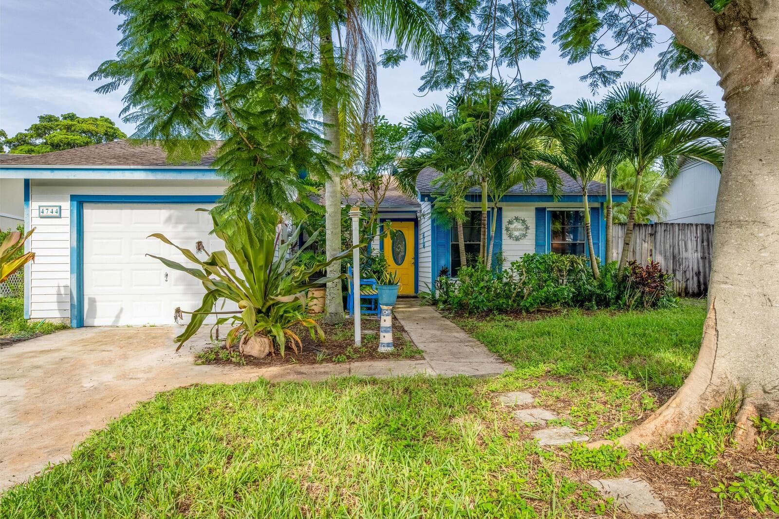 4744 Brook Drive, West Palm Beach FL 33417 - West Palm Beach, FL - Photo 1