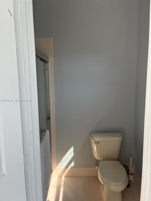 989 NW 156 AVE, Pembroke Pines FL 33028 - Pembroke Pines, FL - Photo 7