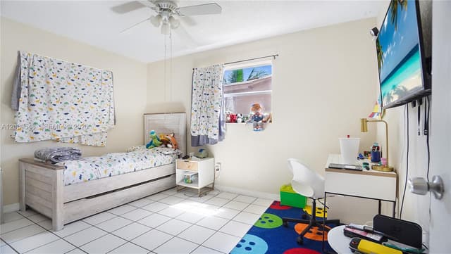 11161 SW 7th St, Sweetwater FL 33174 - Sweetwater, FL - Photo 5