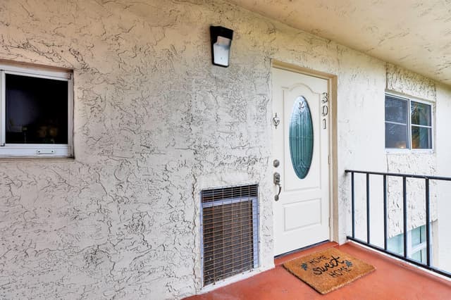 9500 N Hollybrook Lake Drive # 301, Pembroke Pines FL 33025 - Pembroke Pines, FL - Photo 3