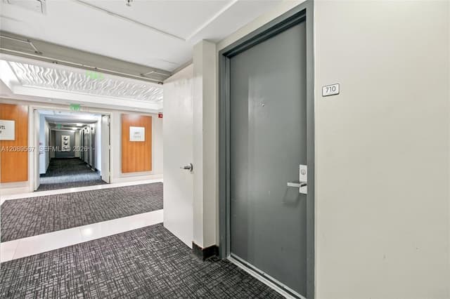 41 SE 5th St # 710, Miami FL 33131 - Miami, FL - Photo 4