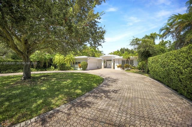 1325 Blue Rd, Coral Gables FL 33146 - Coral Gables, FL - Photo 3