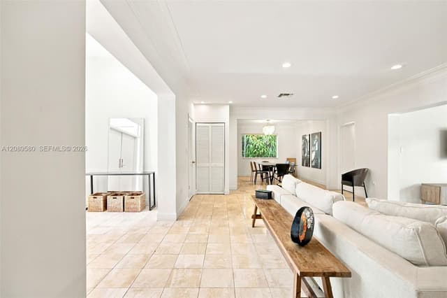 1325 Blue Rd, Coral Gables FL 33146 - Coral Gables, FL - Photo 5