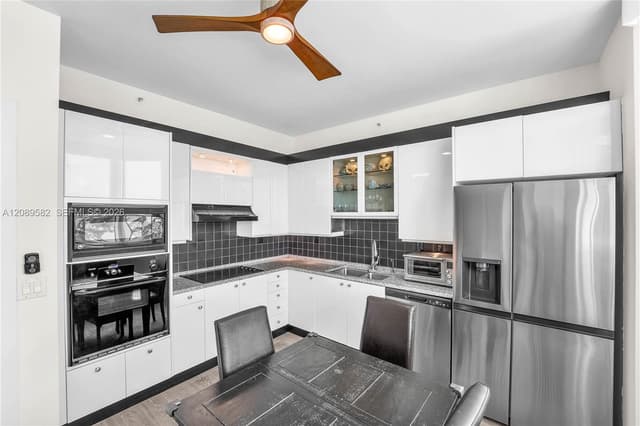300 S Pointe Dr # 809, Miami Beach FL 33139 - Miami Beach, FL - Photo 7