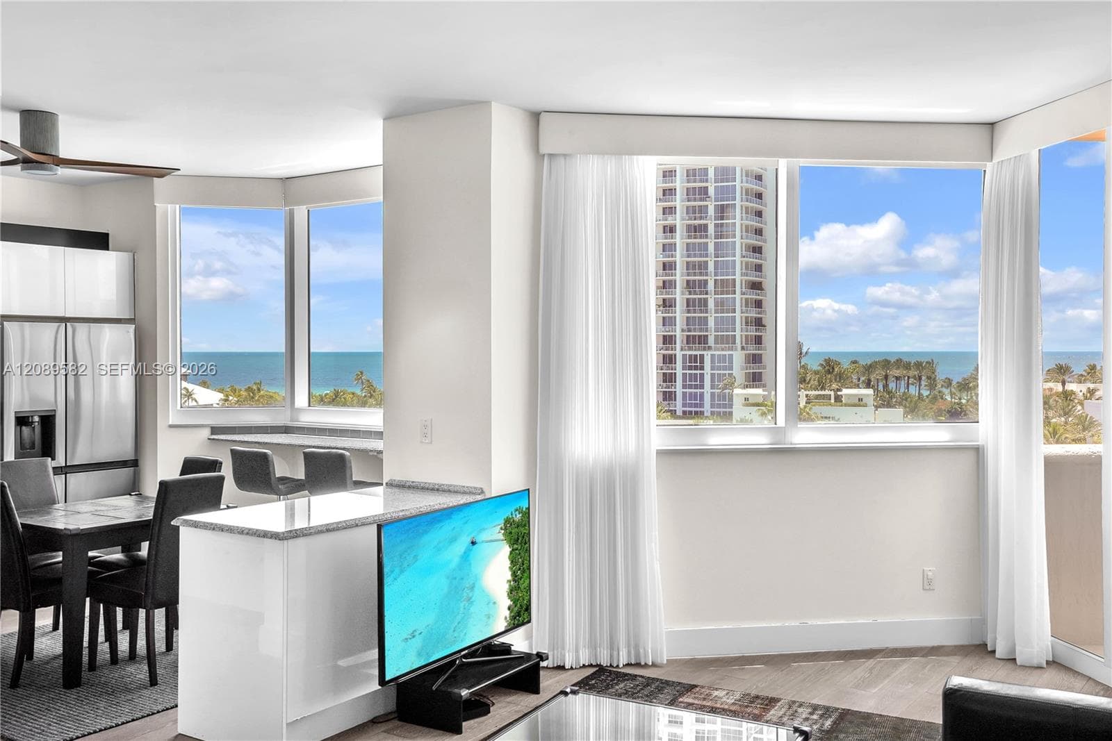 300 S Pointe Dr # 809, Miami Beach FL 33139 - Miami Beach, FL - Photo 1