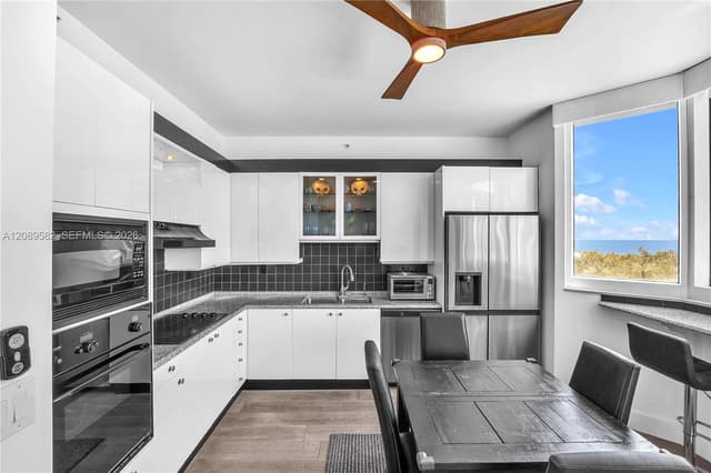 300 S Pointe Dr # 809, Miami Beach FL 33139 - Miami Beach, FL - Photo 5