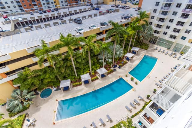 18800 NE 29th Avenue, Miami FL 33180 - Miami, FL - Photo 2