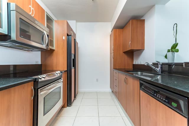 18800 NE 29th Avenue, Miami FL 33180 - Miami, FL - Photo 7