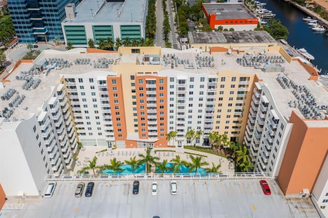 18800 NE 29th Avenue, Miami FL 33180 - Miami, FL - Photo 3