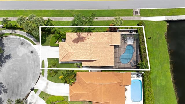 2505 Iroquois Circle, West Palm Beach FL 33409 - West Palm Beach, FL - Photo 2