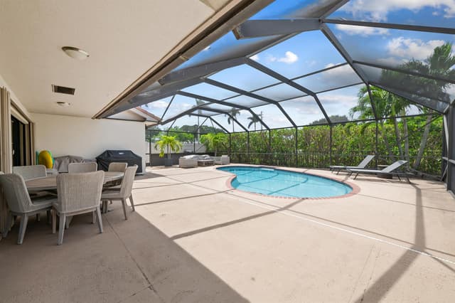 2505 Iroquois Circle, West Palm Beach FL 33409 - West Palm Beach, FL - Photo 3