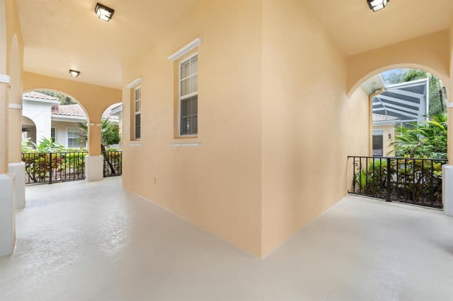 3723 COMMUNITY Drive, Jupiter FL 33458 - Jupiter, FL - Photo 5