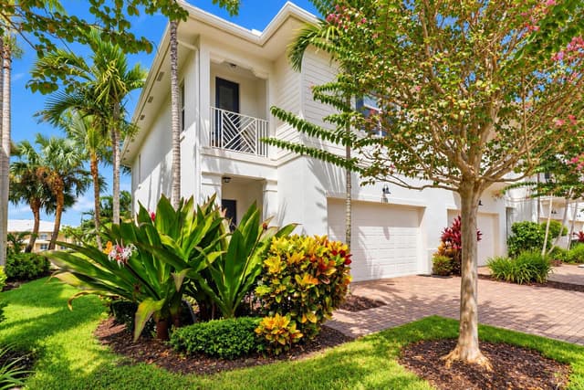 2133 WELLS Place, Palm Beach Gardens FL 33418 - Palm Beach Gardens, FL - Photo 2