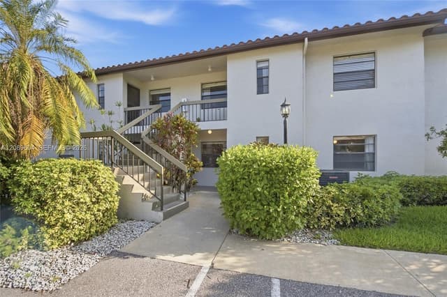 21529 Cypress Hammock Dr # 35G, Boca Raton FL 33428 - Boca Raton, FL - Photo 2