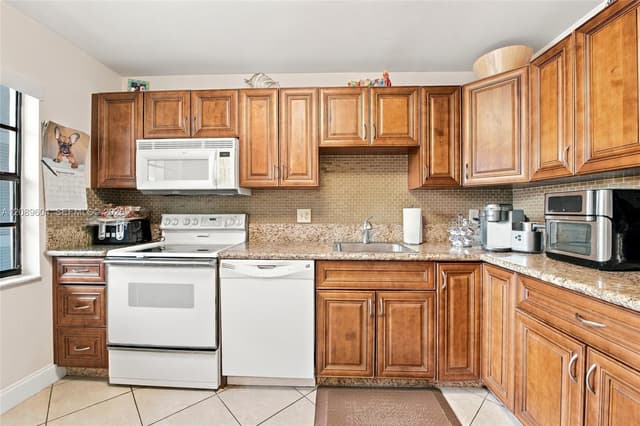 21529 Cypress Hammock Dr # 35G, Boca Raton FL 33428 - Boca Raton, FL - Photo 6