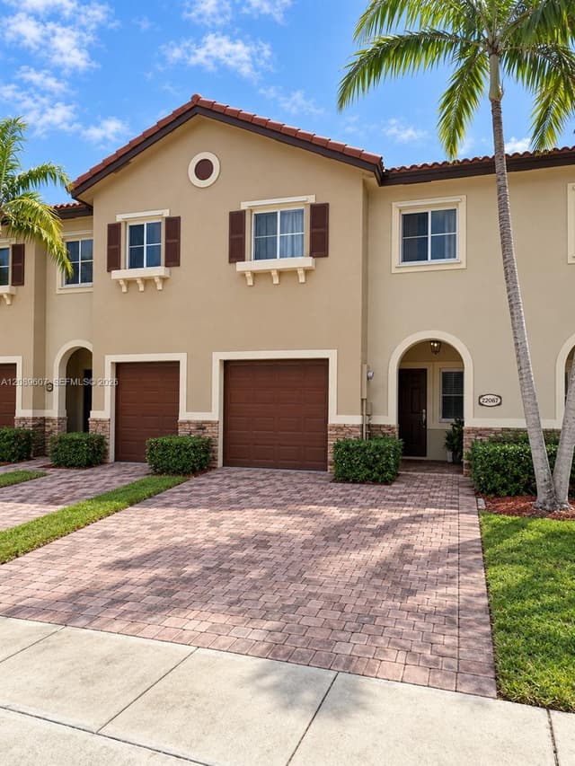 22067 SW 88th Path, Cutler Bay FL 33190 - Cutler Bay, FL - Photo 2