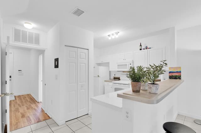 1720 NE 33 Avenue # 5, Homestead FL 33033 - Homestead, FL - Photo 6