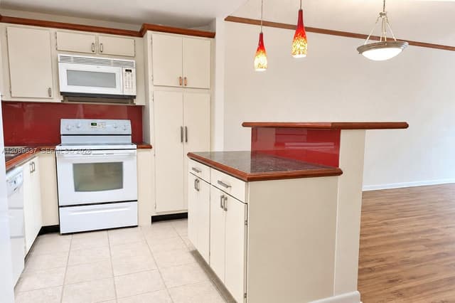 19390 Collins Ave # 119, Sunny Isles Beach FL 33160 - Sunny Isles Beach, FL - Photo 6